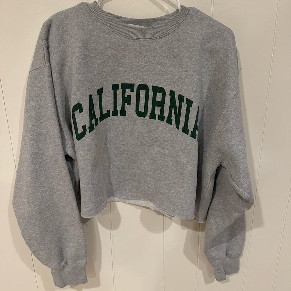 California Cropped Grey/Green Sweatshirt